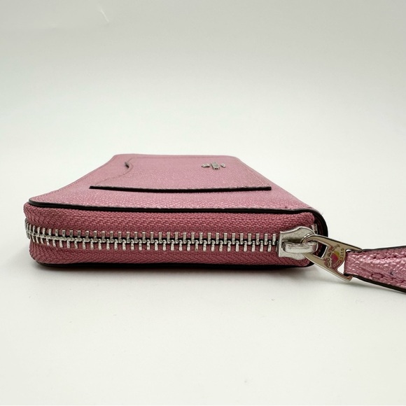 Coach Crossgrain Leather Accordion Zip Wallet
Metallic Antique Blush F21068 - Picture 9 of 15